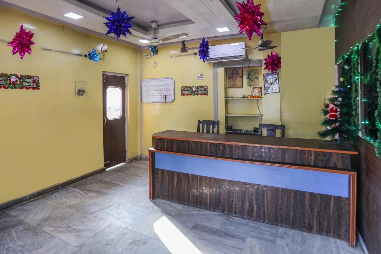 Spot On 10470 Hollywood Joka Hotel Bhasa Exterior photo