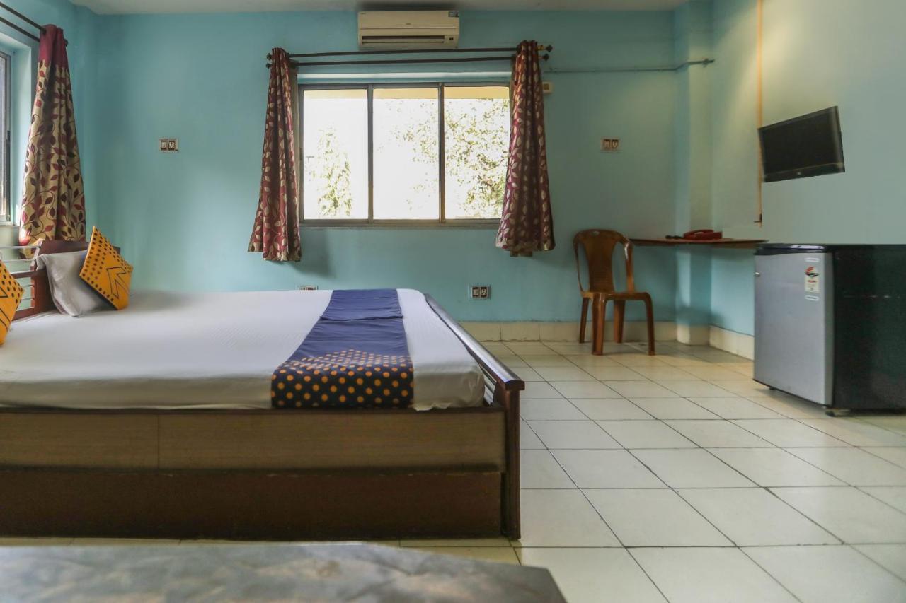 Spot On 10470 Hollywood Joka Hotel Bhasa Exterior photo