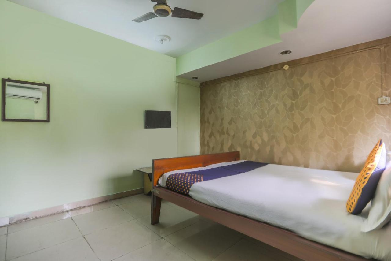 Spot On 10470 Hollywood Joka Hotel Bhasa Exterior photo